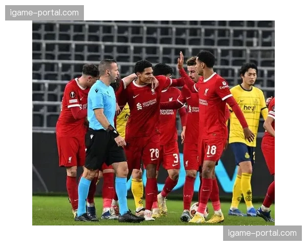 英格兰队调整名单:埃泽、宽萨伤退,巴恩斯、怀特入替 英格兰队调整名单:埃泽、宽萨伤退,巴恩斯、怀特入替